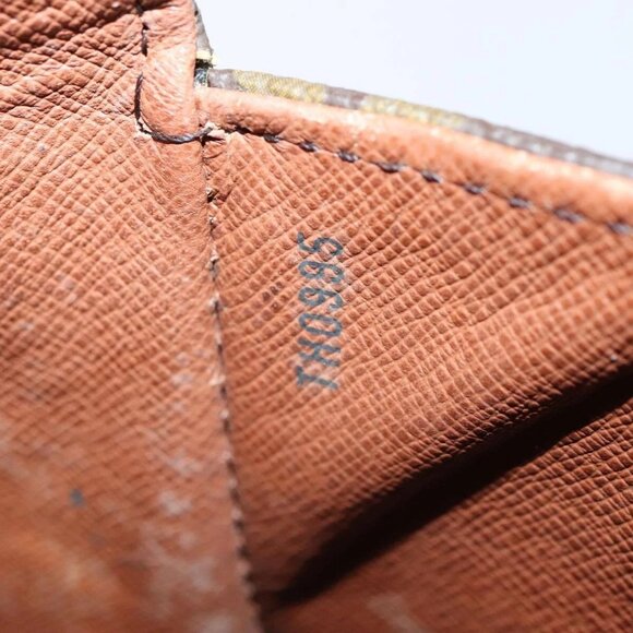 LOUIS VUITTON Monogram Saint Cloud GM Shoulder Bag M51242 LV Auth 89509 - Picture 10 of 16